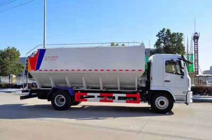 陜汽軒德20方（10噸）電動(dòng)飼料車(chē)