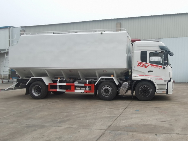 國六東風(fēng)暢行30方（15噸）散裝飼料運輸車